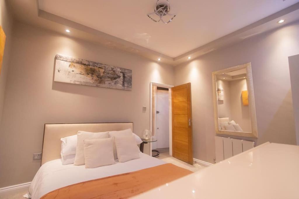 Oikoshomes Three Bedroom Flat In Londres Exterior foto