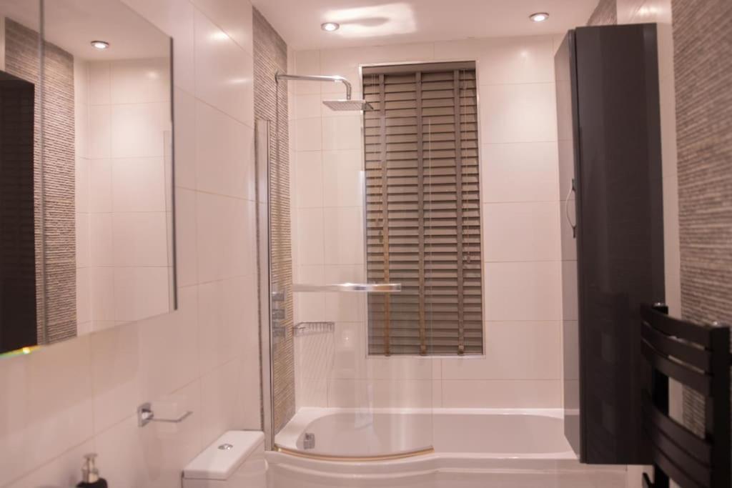 Oikoshomes Three Bedroom Flat In Londres Exterior foto
