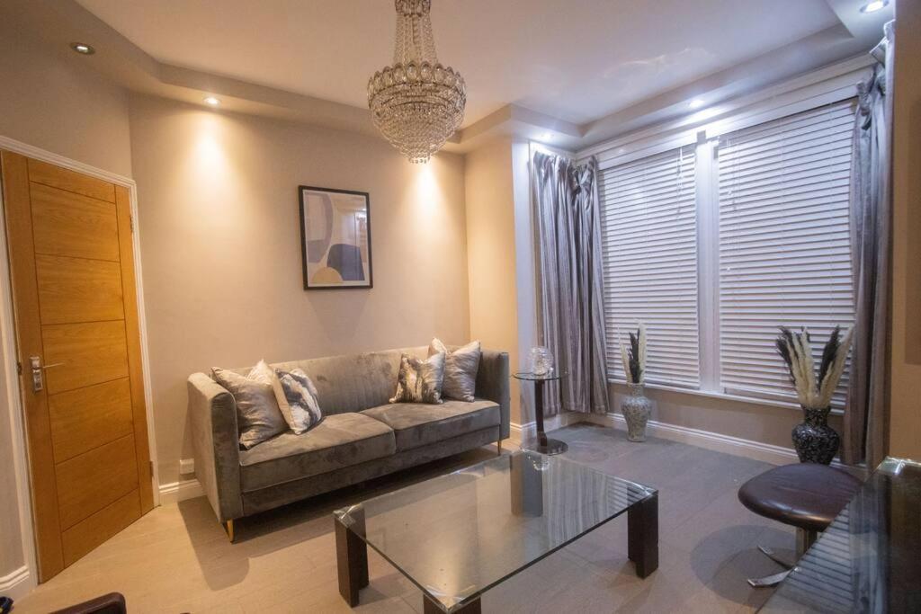 Oikoshomes Three Bedroom Flat In Londres Exterior foto