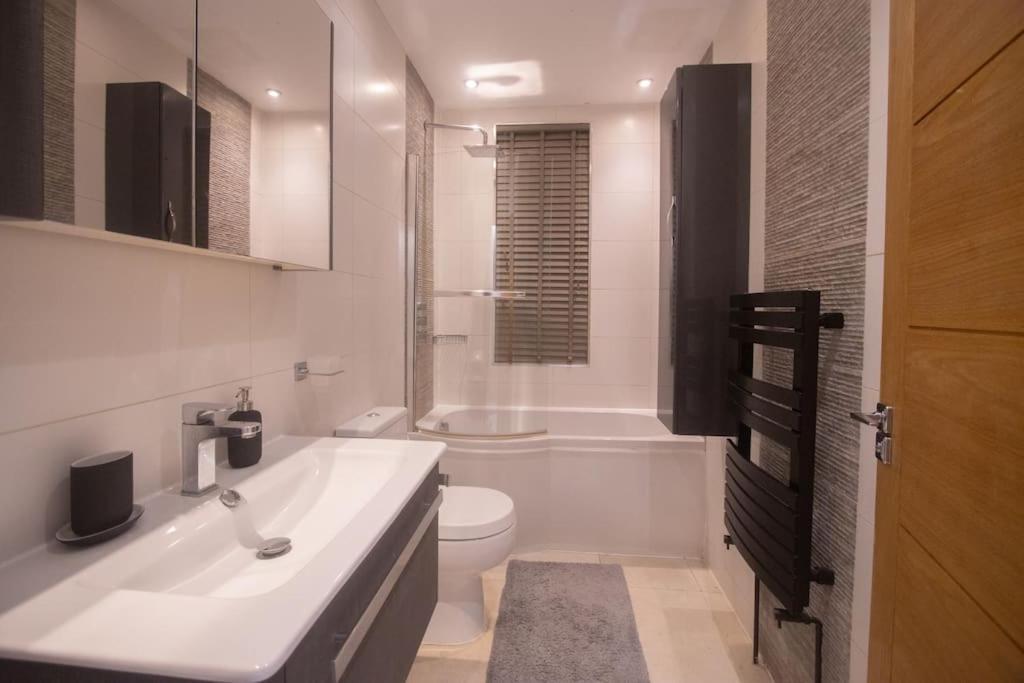 Oikoshomes Three Bedroom Flat In Londres Exterior foto